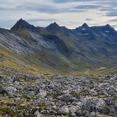 Blatind, Rekkedal Gjestegard